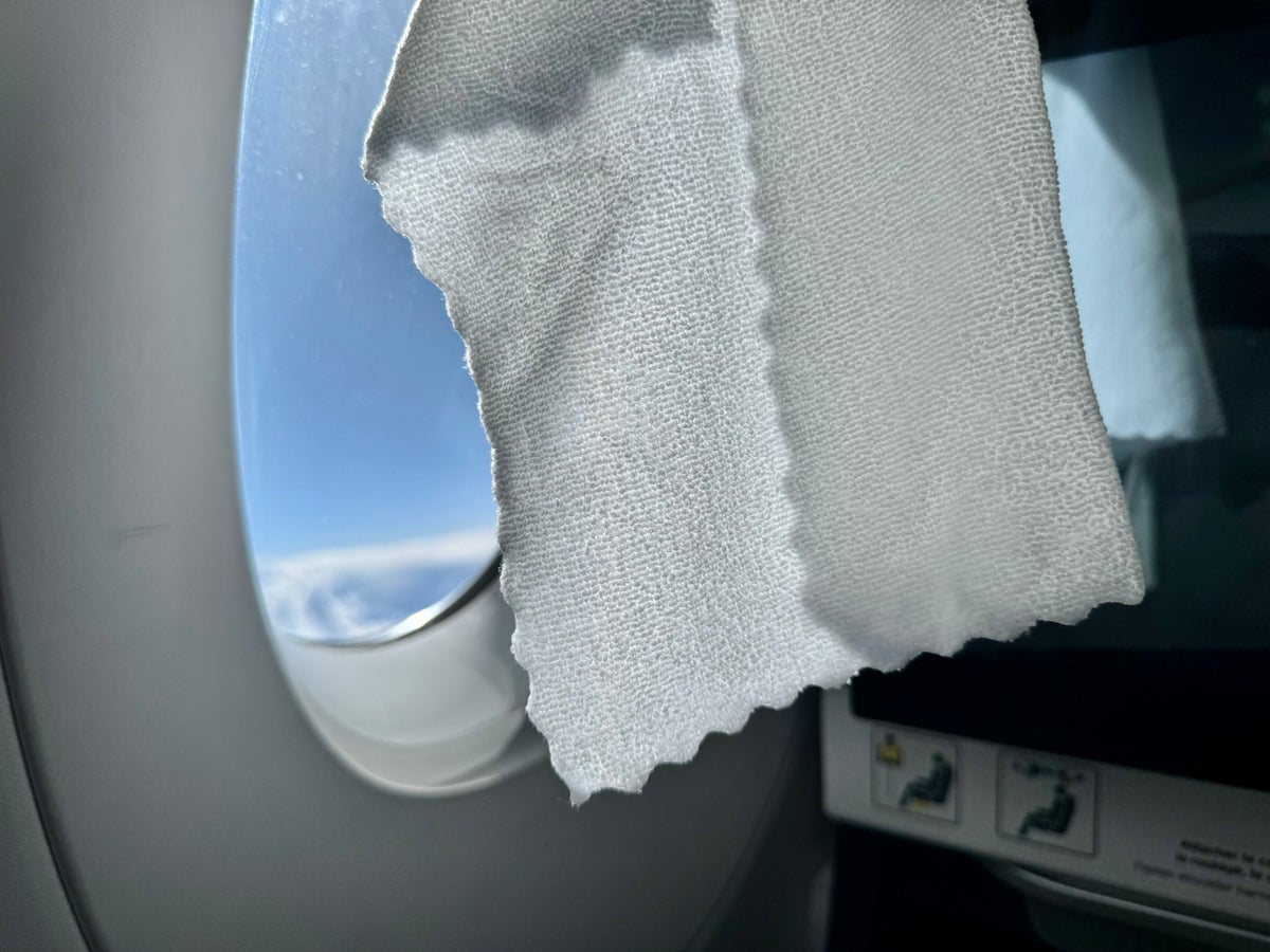 Air France Business Class Airbus A350 FnB hot towel