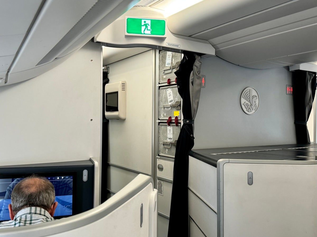 Air France Business Class Airbus A350 cabin