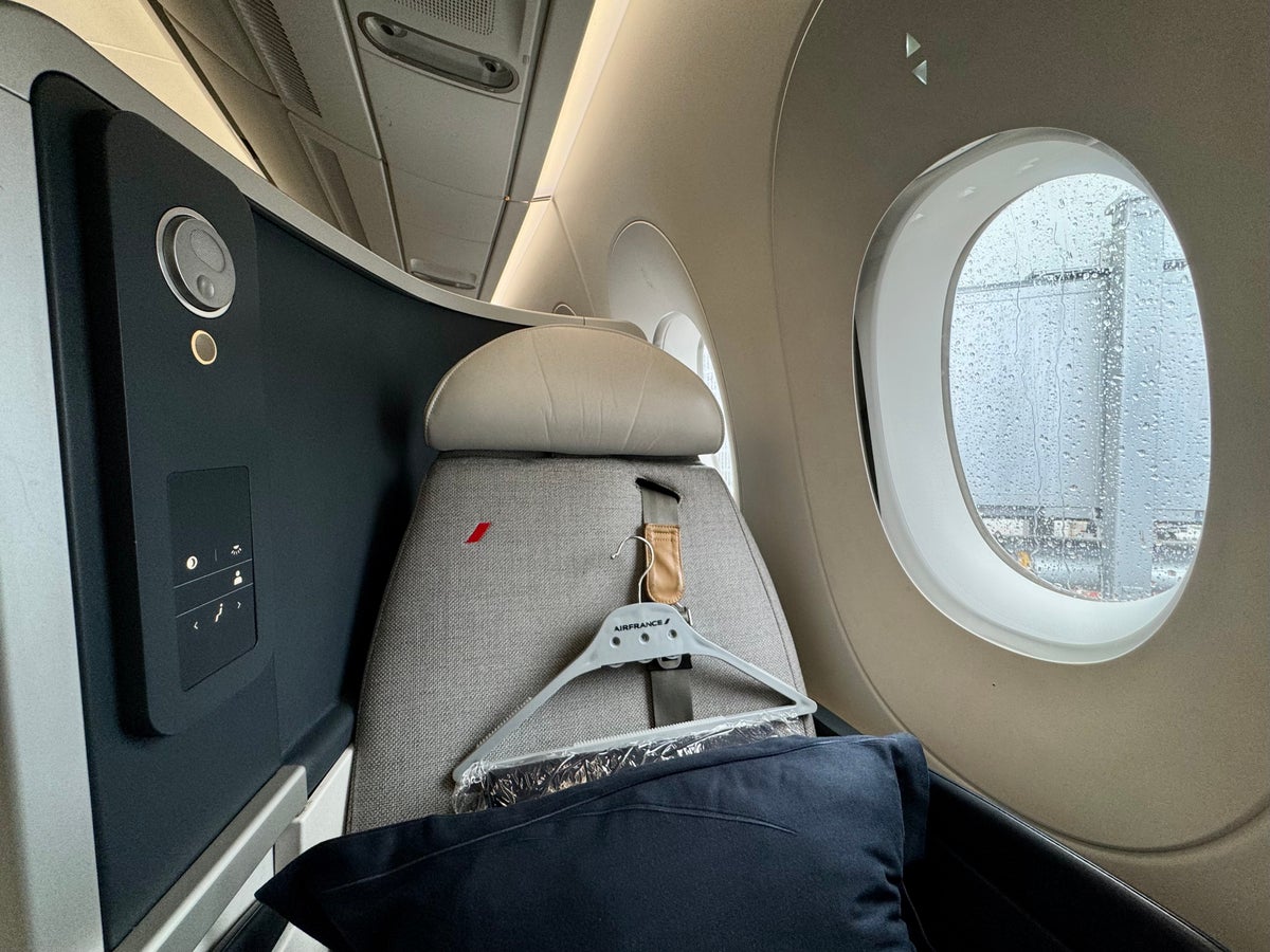 Air France Business Class Airbus A350 seat
