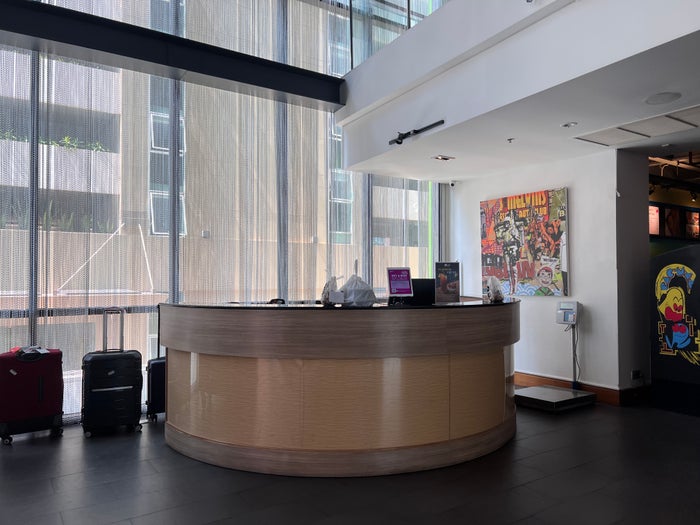 Aloft Bangkok Sukhumvit 11 lobby luggage storage desk Aloft Bangkok Sukhumvit 11 lobby luggage storage desk