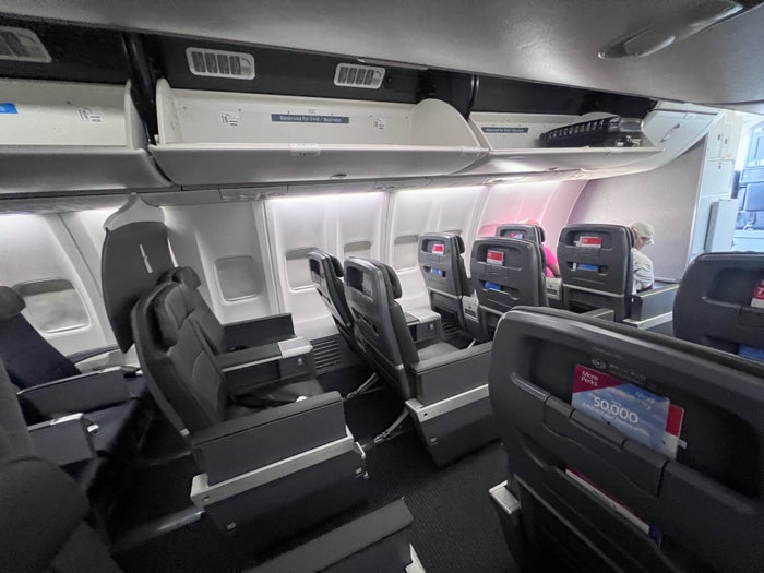 How You Can Save on Domestic Flights With 75,000 Chase Ultimate Rewards Points