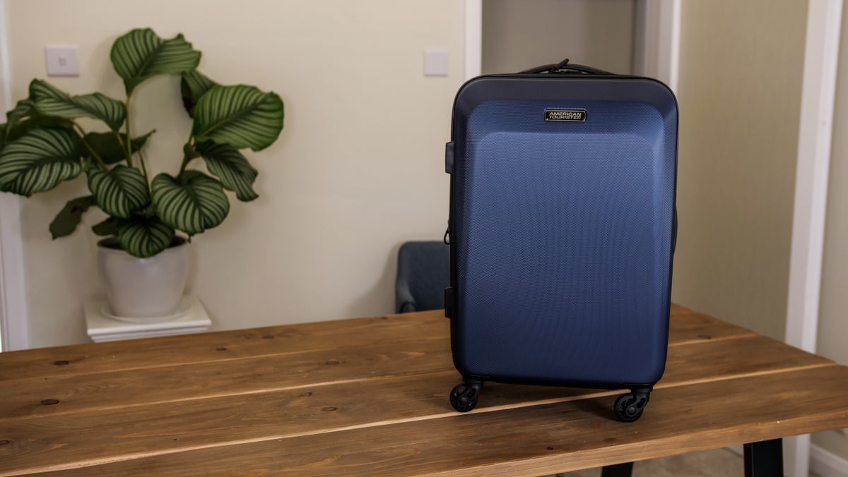 American Tourister Moonlight Hardside Luggage Review — Is It Worth It? [Video]