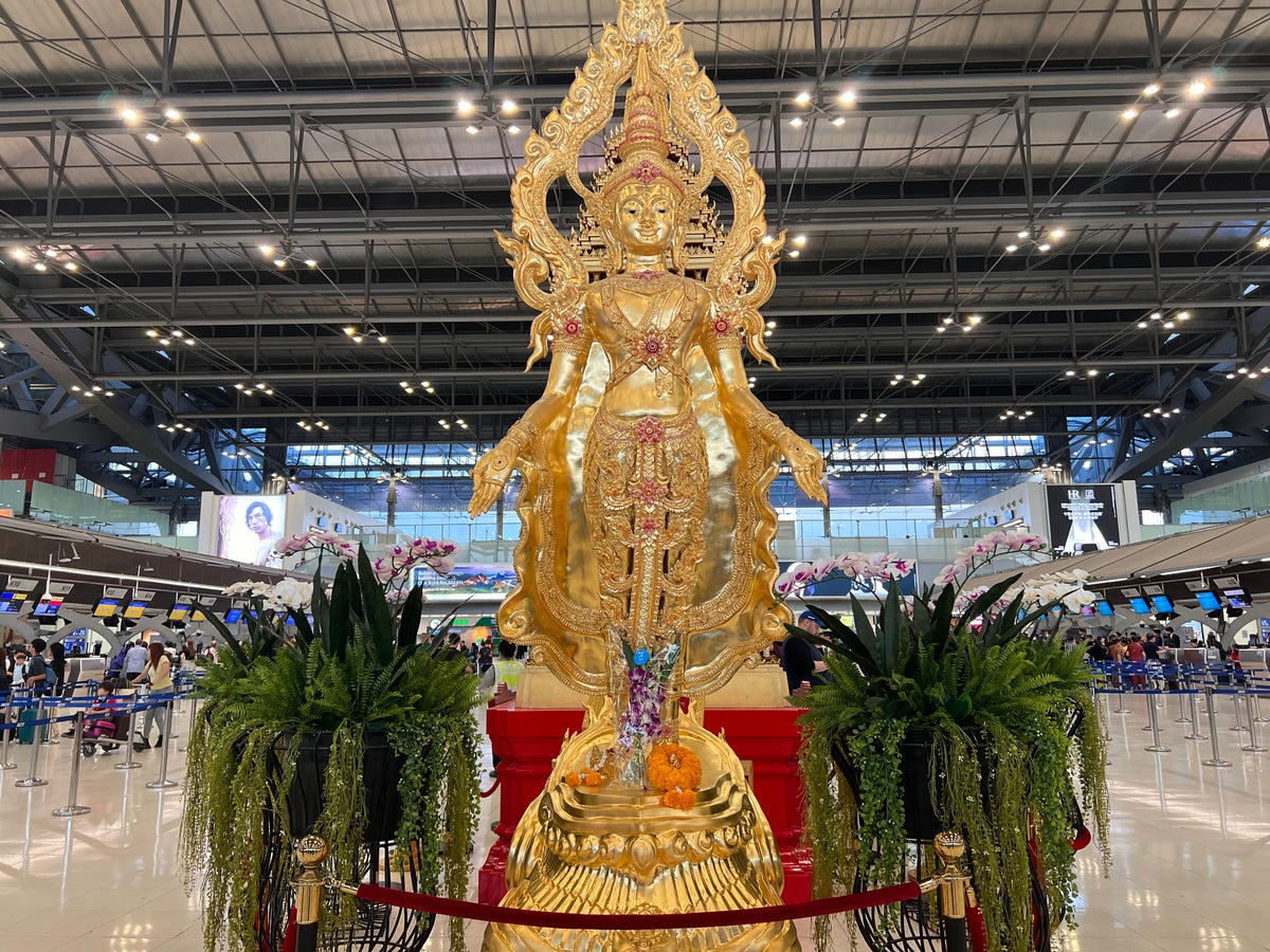 Bangkok Airport Buddhist statue