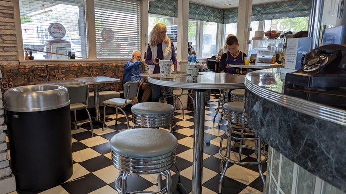 Best Western Rail Haven Springfield food and beverage breakfast seating