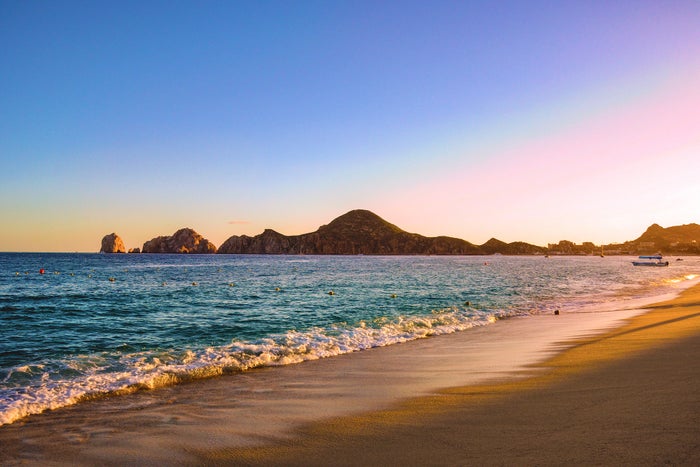 Blissful Escapes: The 12 Best All-Inclusive Resorts in Los Cabos, Mexico [2026]