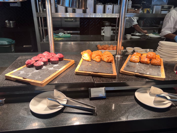 Hotel Stripes Kuala Lumpur Autograph Collection breakfast bakeries