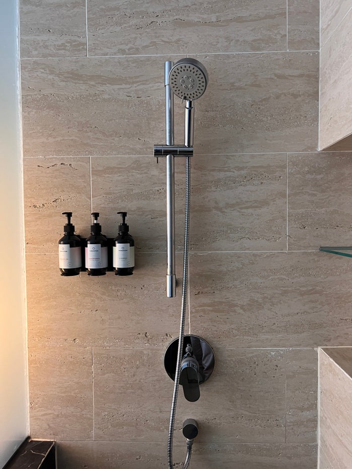 Hotel Stripes Kuala Lumpur Autograph Collection room shower