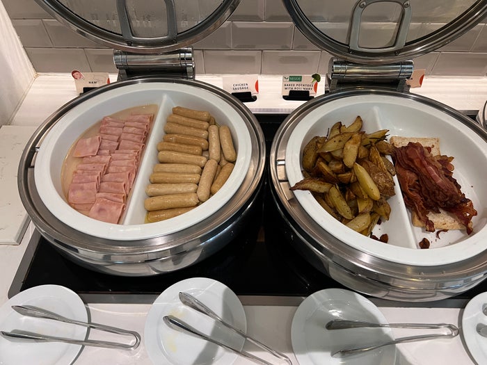 Hyatt Place Bangkok Sukhumvit breakfast hot meat plates Hyatt Place Bangkok Sukhumvit breakfast hot meat plates