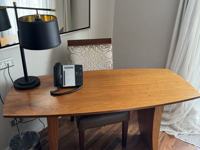 Hyatt Regency Cape Town desk