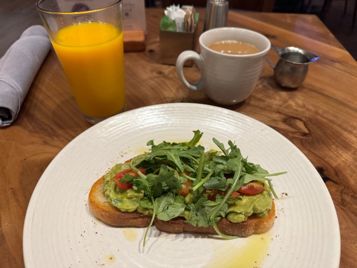 Hyatt Regency San Antonio Riverwalk Q Kitchen avocado toast juice coffee Hyatt Regency San Antonio Riverwalk Q Kitchen avocado toast juice coffee
