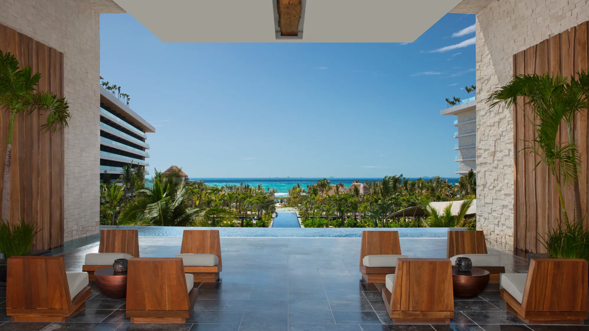 Get $200 Back After Spending $750+ at Hyatt All-Inclusive Resorts [New Amex Offer]