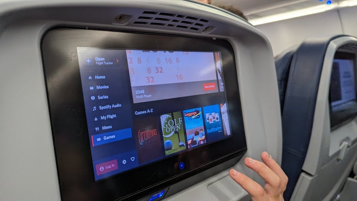 IAH to ATL Delta flight review IFE games IAH to ATL Delta flight review IFE games