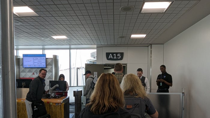 IAH to ATL Delta flight review boarding IAH to ATL Delta flight review boarding