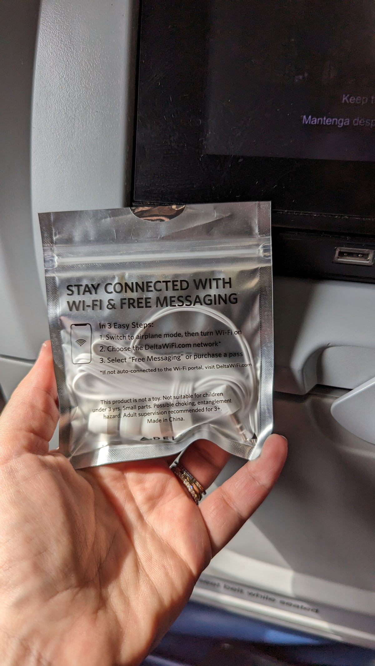 IAH to ATL Delta flight review earbuds