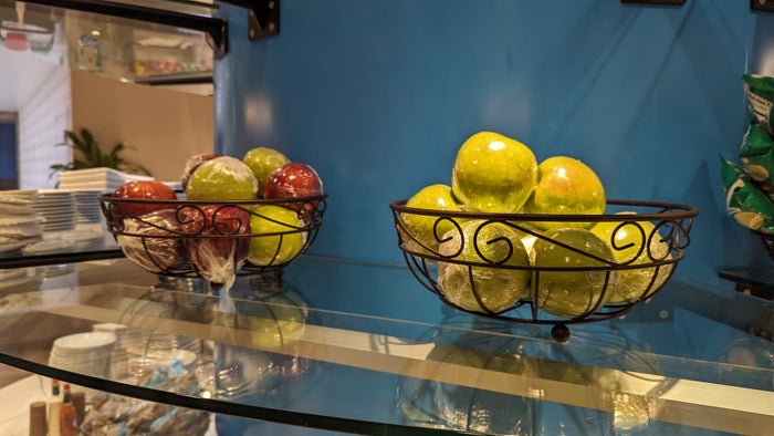 KLM Crown Lounge IAH buffet fruit KLM Crown Lounge IAH buffet fruit