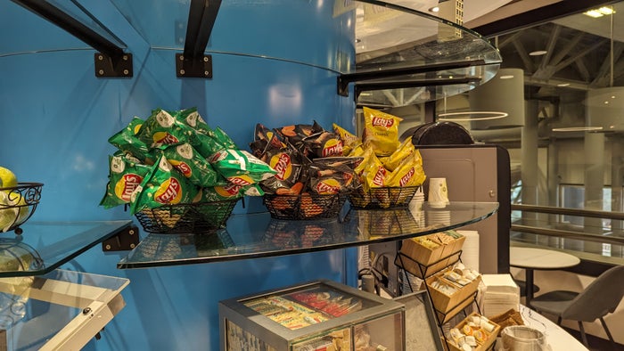KLM Crown Lounge IAH chips KLM Crown Lounge IAH chips