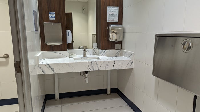 KLM Crown Lounge IAH restroom KLM Crown Lounge IAH restroom