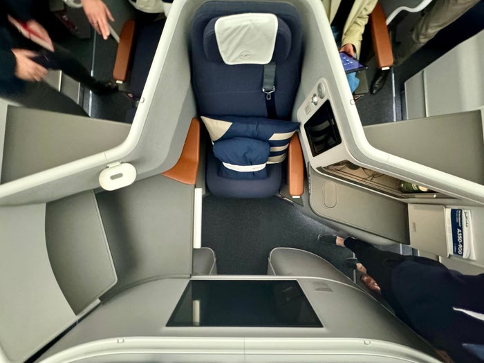 More Lufthansa Allegris Business Class Seats Now Flying, LAX and JFK Coming Soon