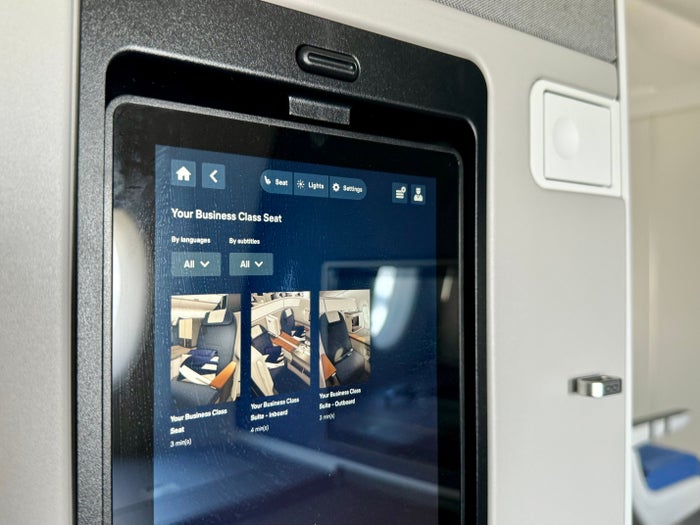 Lufthansa Allegris Business Suite seat demo Lufthansa Allegris Business Suite seat demo