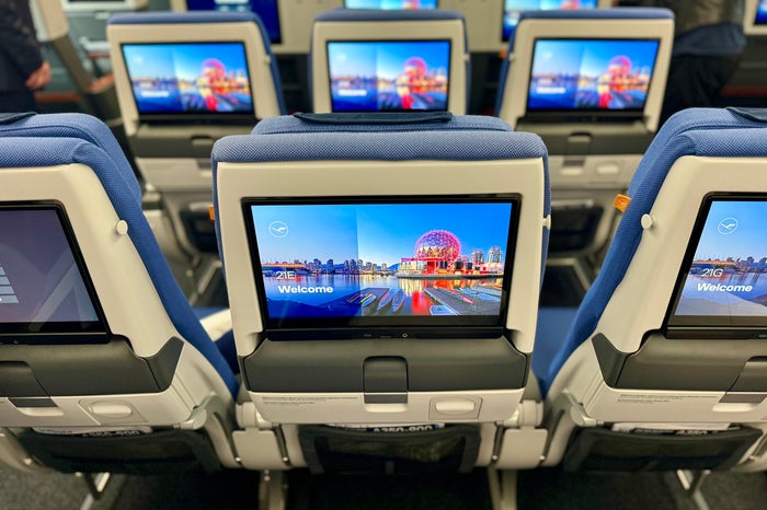 Lufthansa IFE screen