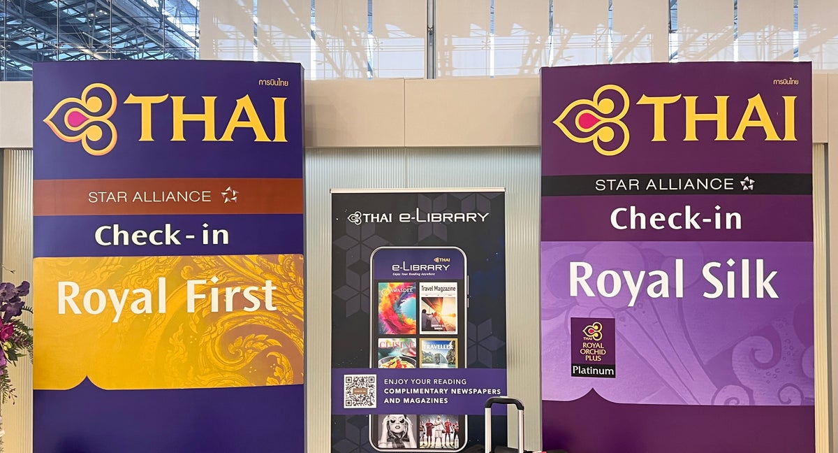 Thai Airways Royal Silk Check in sign