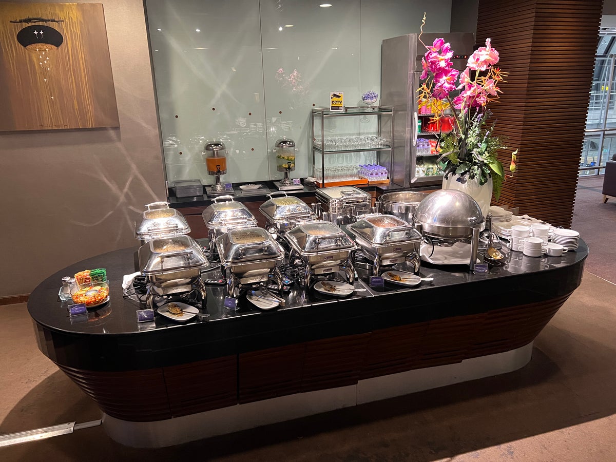 Thai Airways Royal Silk Lounge hot dishes seciton