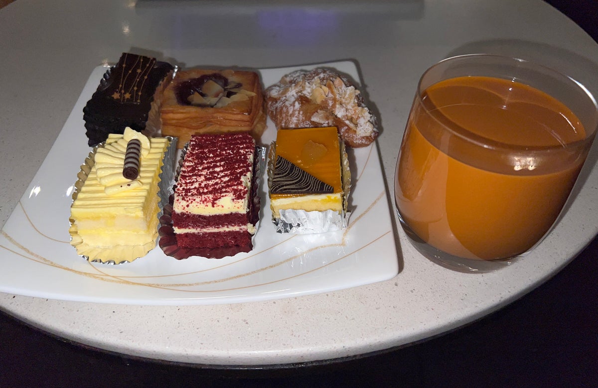 Thai Airways Royal Silk Lounge pastries plate