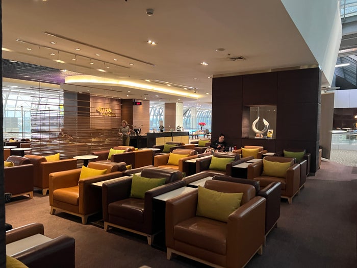 Thai Airways Royal Silk Lounge seating area