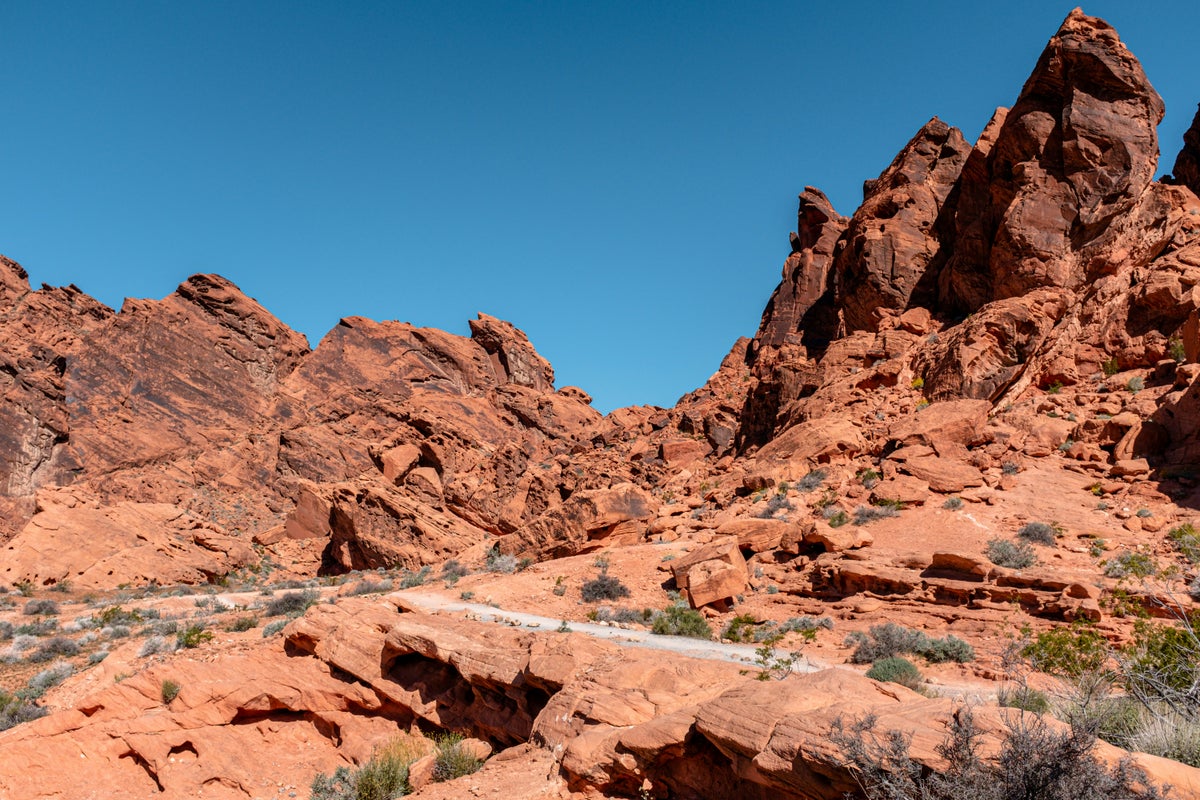 Valley of Fire State Park Guide — Hiking, Camping, and More 