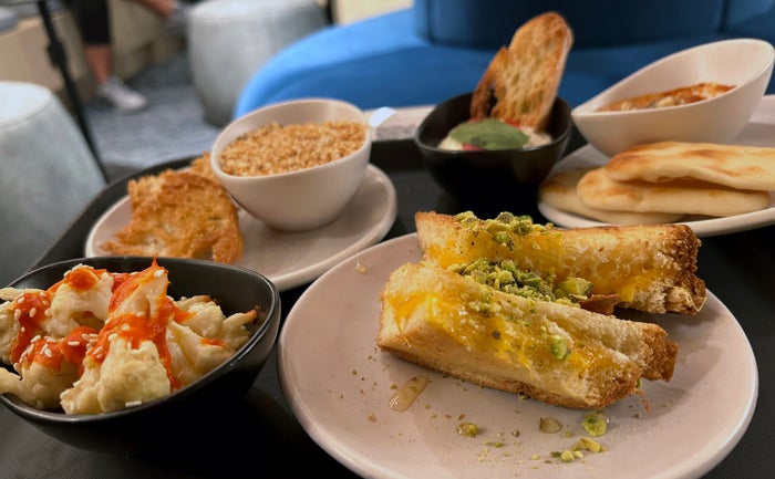 Sapphire Lounge LGA grilled cheese