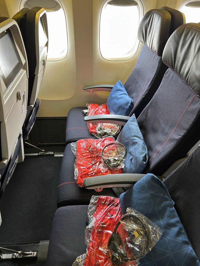 Air France 777 300ER economy IAD CDG seats 40JKL Air France 777 300ER economy IAD CDG seats 40JKL