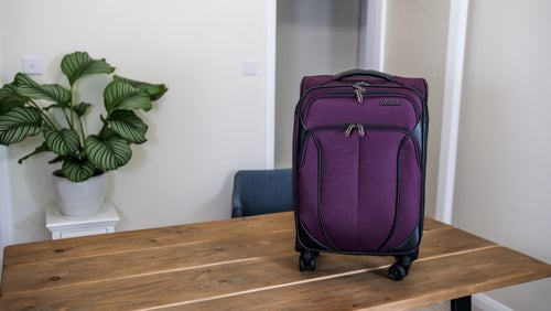 American Tourister 4 Kix 2.0 Softside Luggage Review – Is It Worth It? [Video]