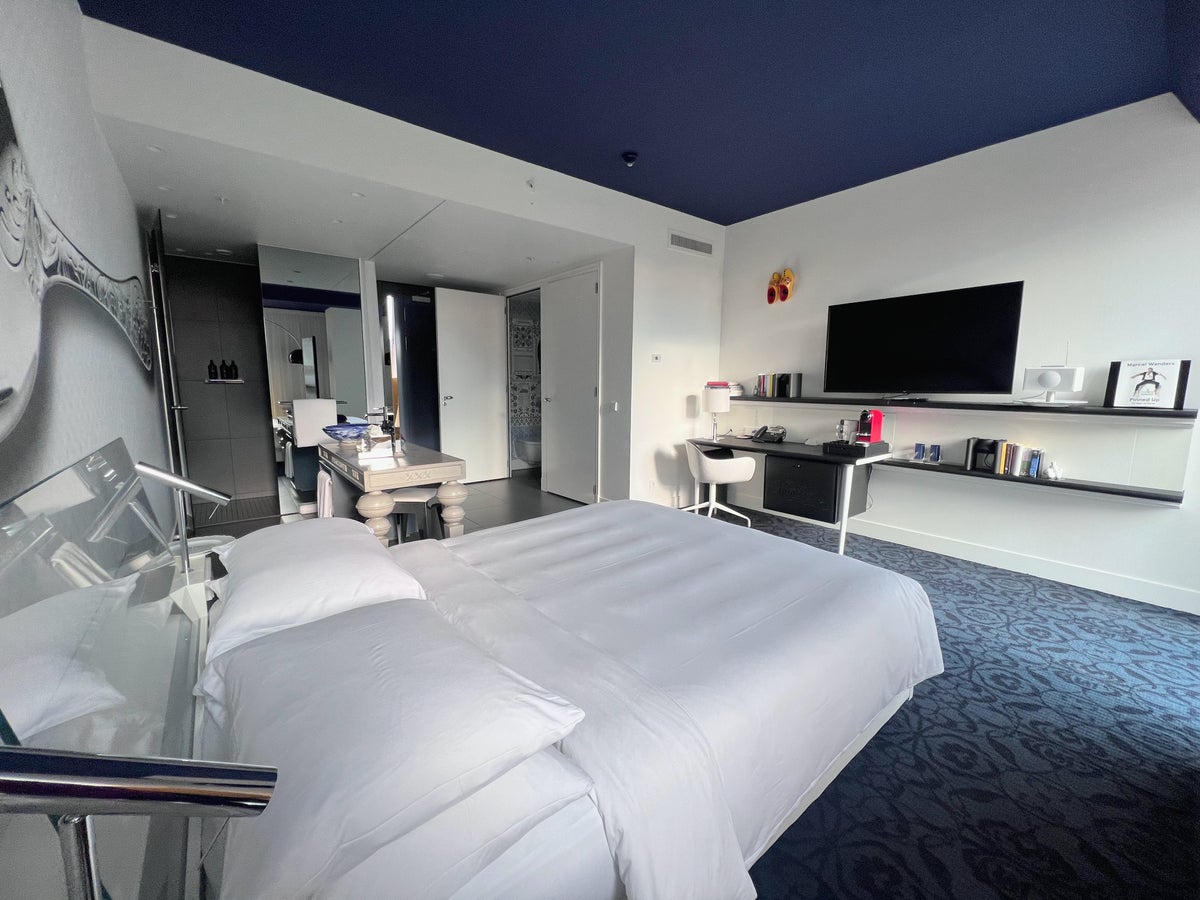 Andaz Amsterdam Queen room with canal view