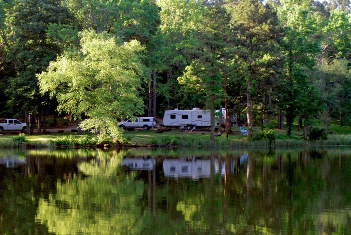 RV on lake at Tyler State Park