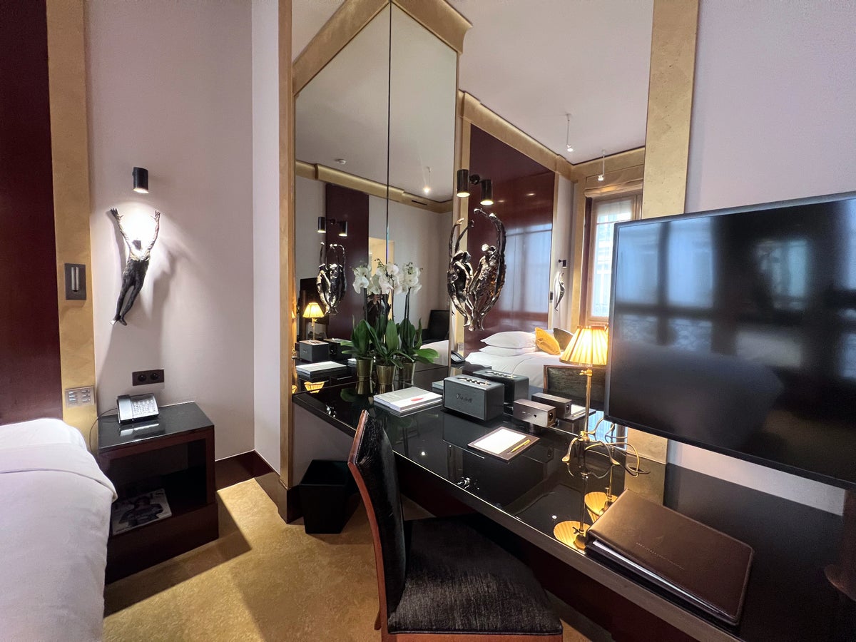 Desk and TV in king deluxe room at Park Hyatt Paris