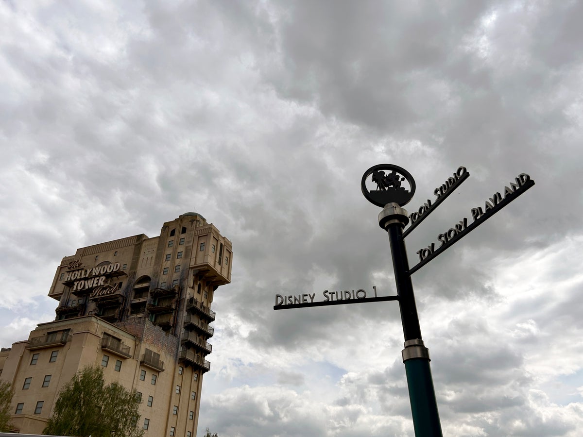 Disney Studios Paris signpost