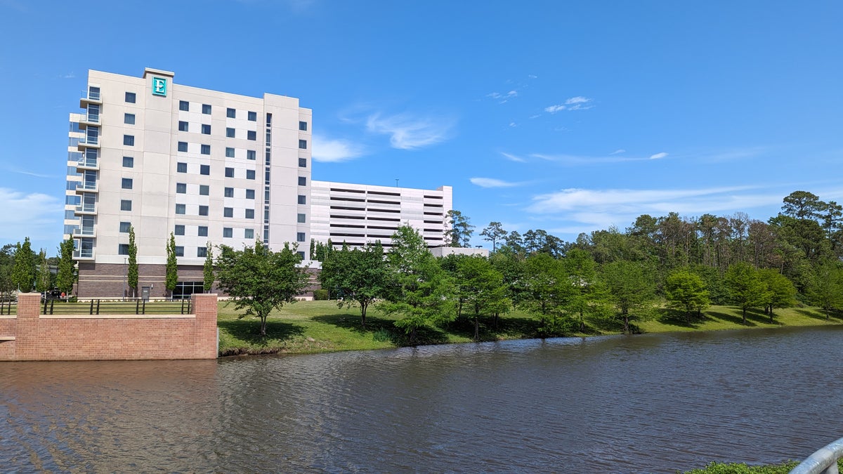 Embassy Suites by Hilton The Woodlands at Hughes Landing in Texas [In-Depth Review]