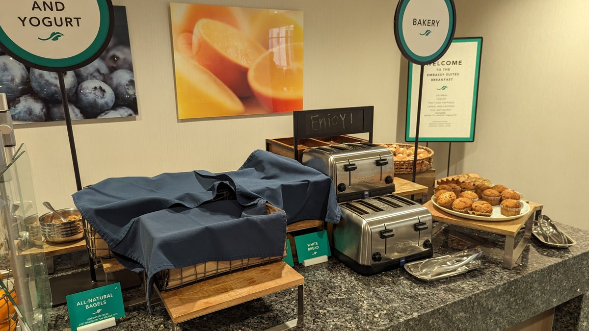 Embassy Suites by Hilton The Woodlands at Hughes Landing food and beverage breakfast buffet toast and toasters