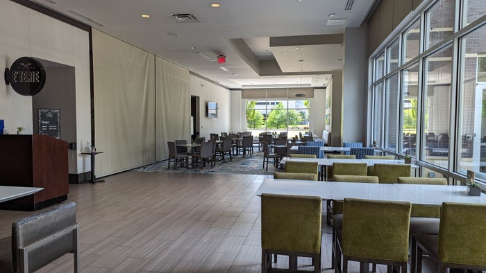 Embassy Suites by Hilton The Woodlands at Hughes Landing food and beverage dining room Embassy Suites by Hilton The Woodlands at Hughes Landing food and beverage dining room