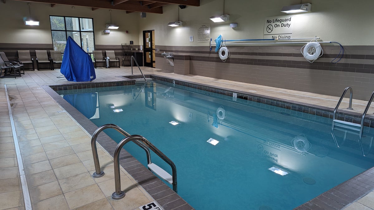 Hampton Inn Suites Hope amenities indoor pool