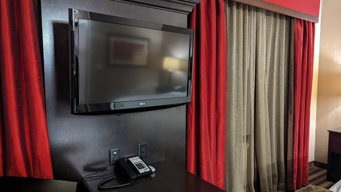 Hampton Inn Suites Hope guestroom TV and phone Hampton Inn Suites Hope guestroom TV and phone