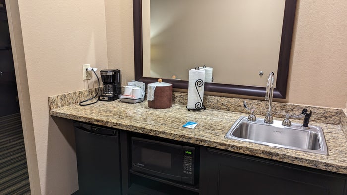 Hampton Inn Suites Hope guestroom kitchen counter Hampton Inn Suites Hope guestroom kitchen counter