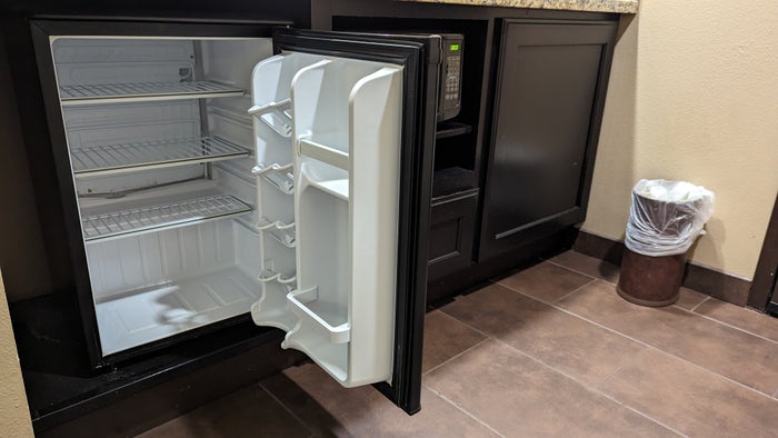 Hampton Inn Suites Hope guestroom kitchen refrigerator Hampton Inn Suites Hope guestroom kitchen refrigerator