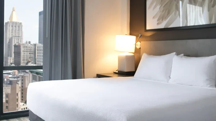 Hyatt House New York Chelsea P041 King Bed.16×9 Hyatt House New York Chelsea P041 King Bed.16x9