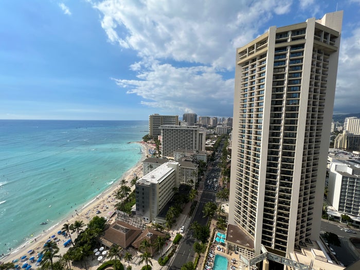 How I Choose Which Hyatt Hotel To Book in Honolulu [Comparing Points, Amenities, Location]