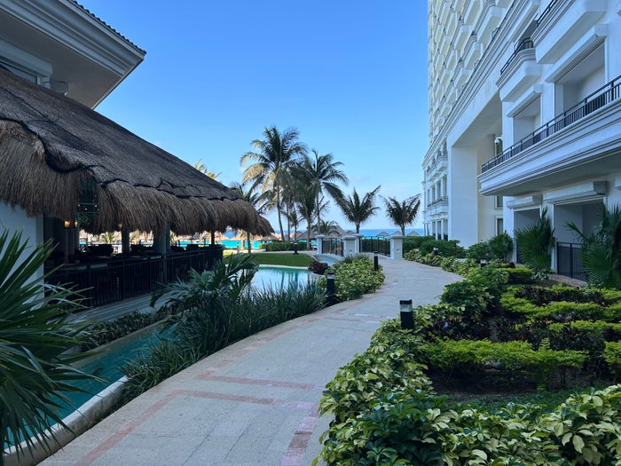 JW Marriott Cancun walk to pool JW Marriott Cancun walk to pool