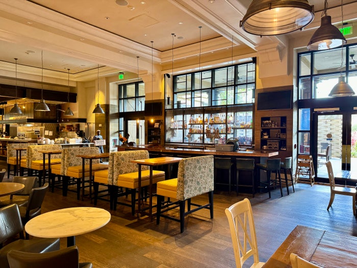 JW Marriott Orlando Grande Lakes Whisper Creek Farm Seating and Bar JW Marriott Orlando Grande Lakes Whisper Creek Farm Seating and Bar
