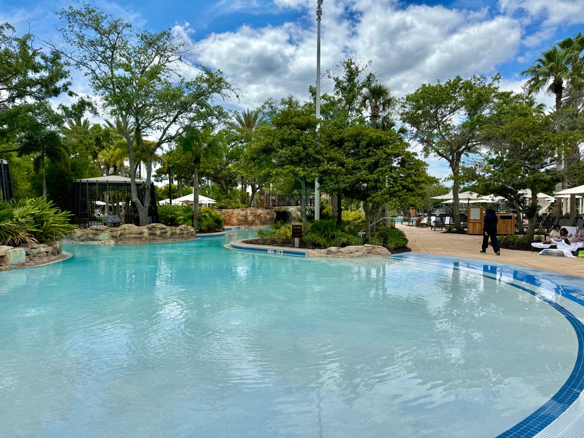JW Marriott Orlando Grande Lakes Zero Entry Pool