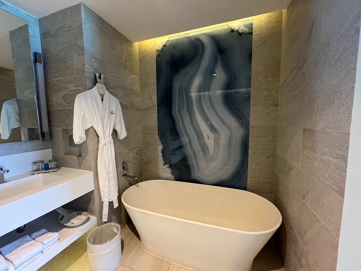 JW Marriott Cancun Bathroom