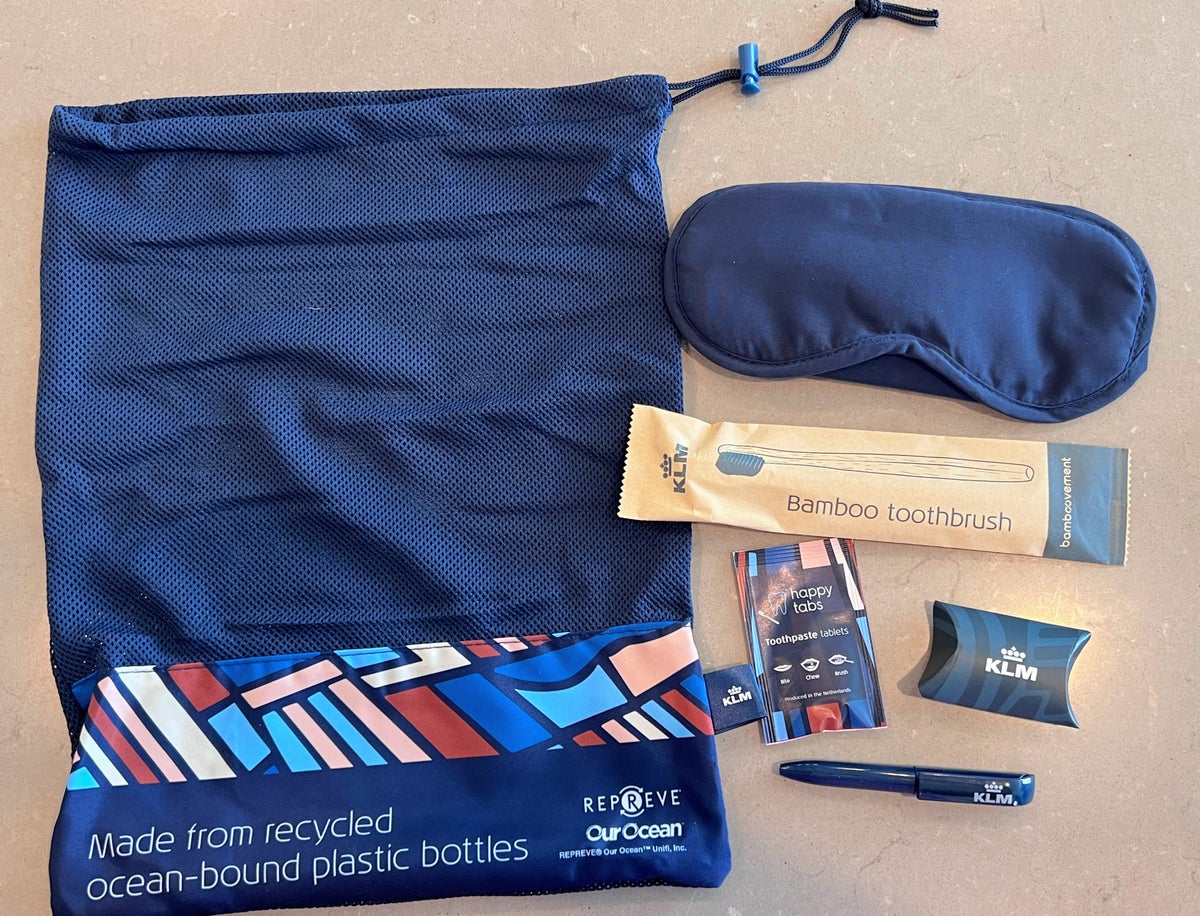 KLM Premium Comfort amenitiy kit